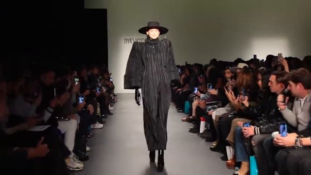 Distract Meet Afyia Bennet & Mickey Freeman @NYFWTheShows смотреть онлайн