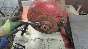 Простая, но очень ЭФФЕКТИВНАЯ ПЕЧЬ из газового баллона!!