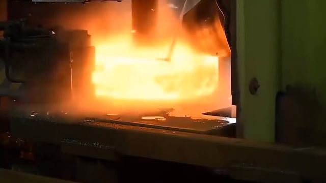 Залипательная ковка, приколы супер огромных и современных машин смотреть онлайн