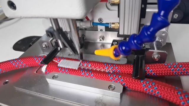 Электронная швейная машина для сшивания веревок, шнуров (строп) смотреть онлайн