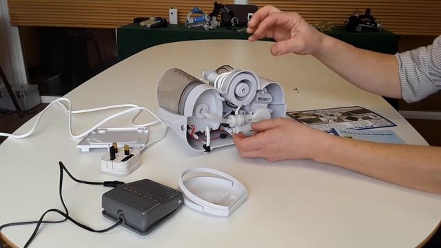 Projet 101 Ear Irrigation Servicing смотреть онлайн