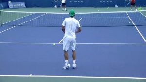 Удар слева в большом теннисе