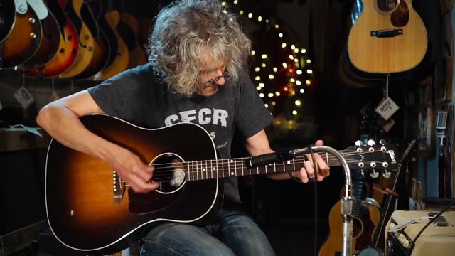 2014 Gibson J-45 Demo смотреть онлайн