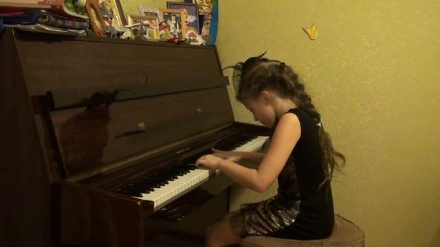 Полька. Композитор А. Лепин. Исполняет Маша Кучина 8 лет смотреть онлайн