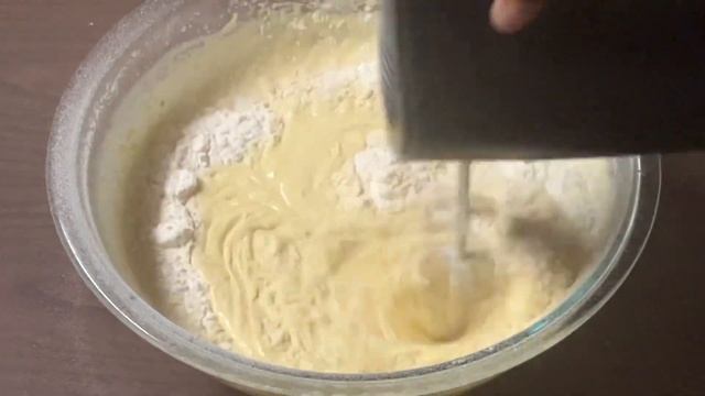7UP Pound Cake Recipe | How To Make Semi-Homemade 7UP Pound Cake | Box Cake Mix Hacks | Ep. 541 ? смотреть онлайн