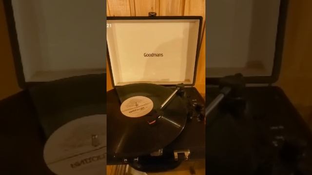 200 р #винил#виниловыепластинки#пластинка#пластинки#ретро#винтаж#проигрыватель#недорого#высоцкий смотреть онлайн