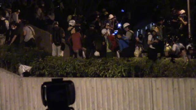 [Raw Footage] 20141130 Umbrella Revolution - First Confrontations 3