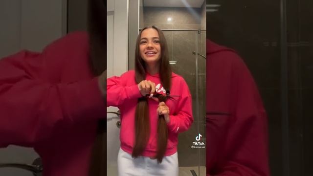 Валя Карнавал отстригла волосы смотреть онлайн