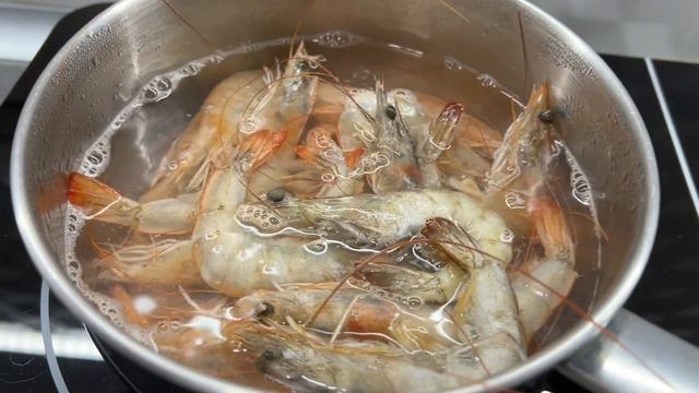 ТЕНЕРИФЕ. КУПИЛИ ВКУСНЕЙШИЕ КРЕВЕТКИ ДЕШЕВО И СВАРИЛИ смотреть онлайн