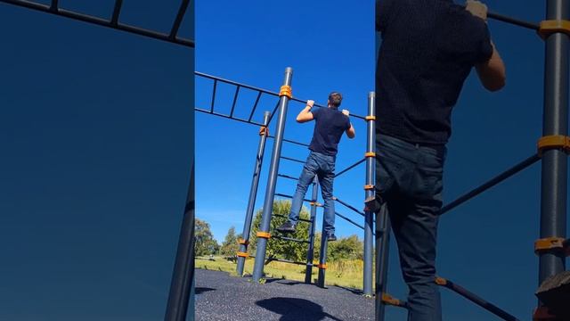 10.09.22 Подтягивания, первый подход - 15 раз смотреть онлайн