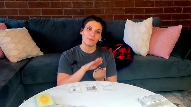 Mind/Body/Spirit Oracle Reading смотреть онлайн