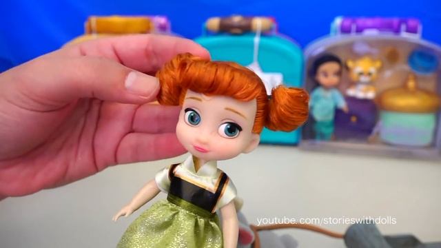 The Teacher is the Evil Queen ! Elsa and Anna Toddlers Toys and Dolls ! Sniffycat Disney Princesses смотреть онлайн