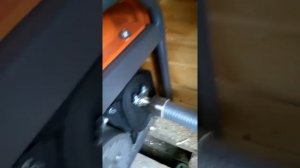 VID 20210903 171657Подключение выхлопной трубы к бензогенератору.