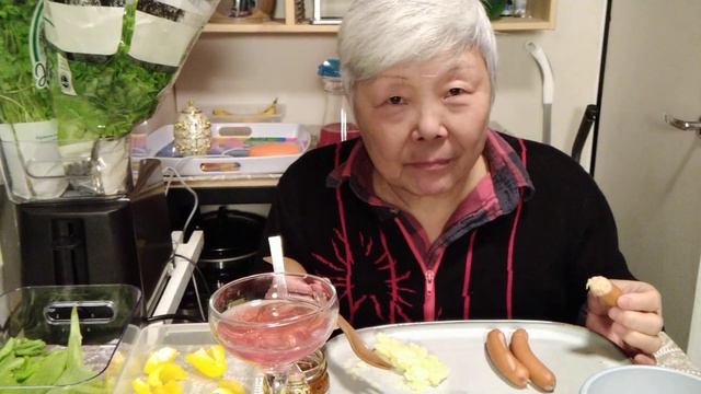 Мукбанг, картофельное пюре с сосисками☘️??