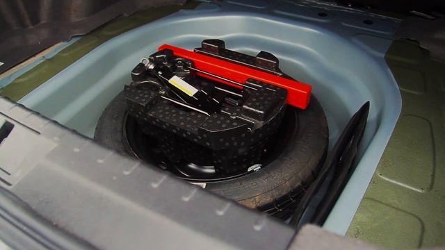 Geely Emgrand 7. Приюти иммигранта в своем гараже..mp4 смотреть онлайн