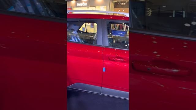 2023 Hyundai Venu Red Color - Lovely Compact SUV смотреть онлайн