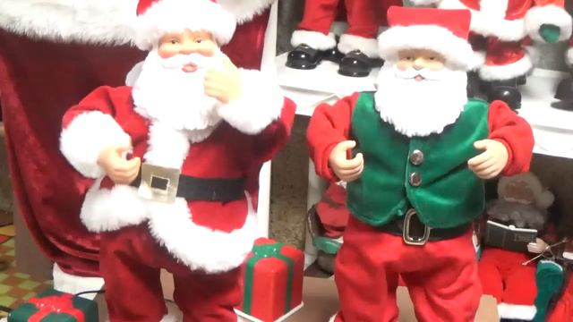 "Sing - A - Long Santa's" Austrailian and UK santa смотреть онлайн