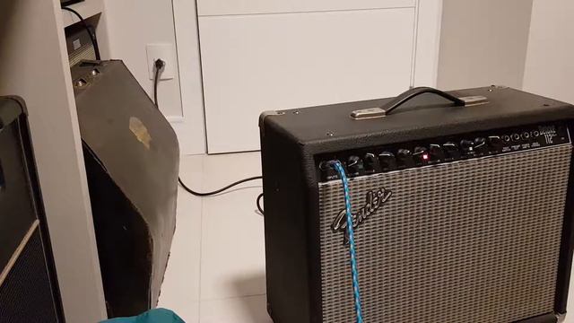Fender deluxe 112 plus cleand and crunch смотреть онлайн