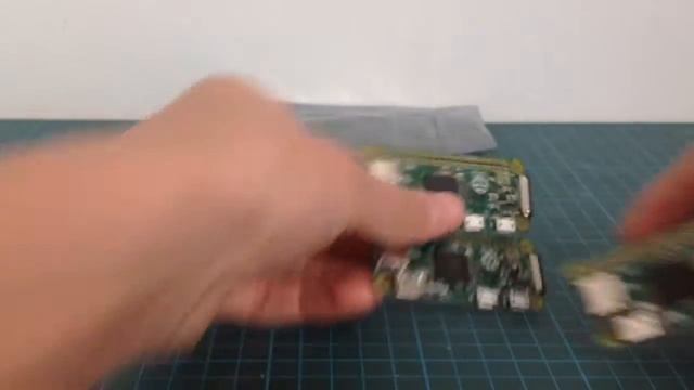 !! 4 Raspberry Pi Zero's !! | The Pi Hut | A Supercomputer? смотреть онлайн