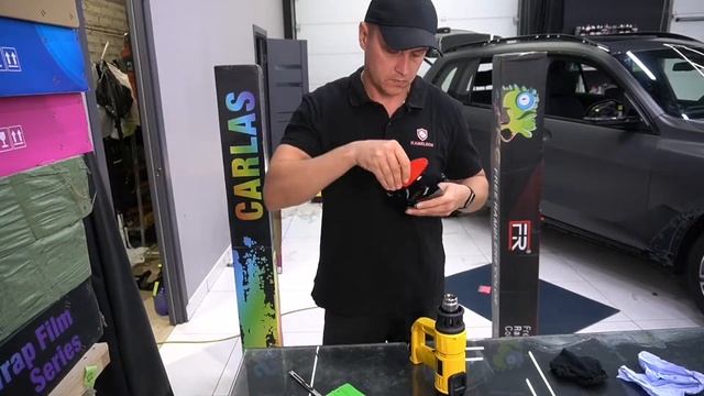 Чёрный глянец винил Carlas смотреть онлайн