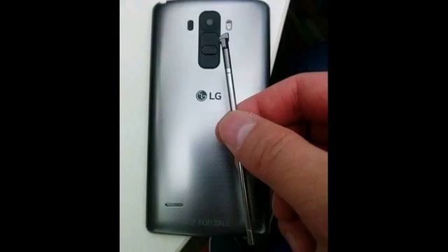 IB150331 028 Засветившийся на недавних фото смартфон LG ос смотреть онлайн