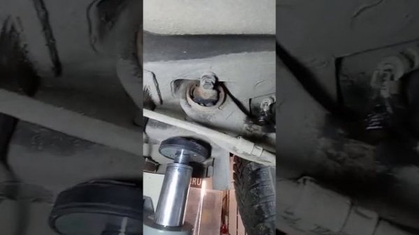 ? Hyundai ix35 - небольшие тонкости по замене основных сайлентблоков задней подвески.???