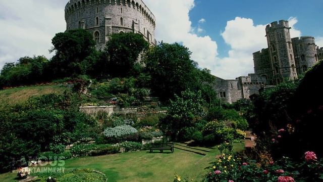 Queen Elizabeth | House Tour | Buckingham Palace & Multimillion Dollar Castles смотреть онлайн