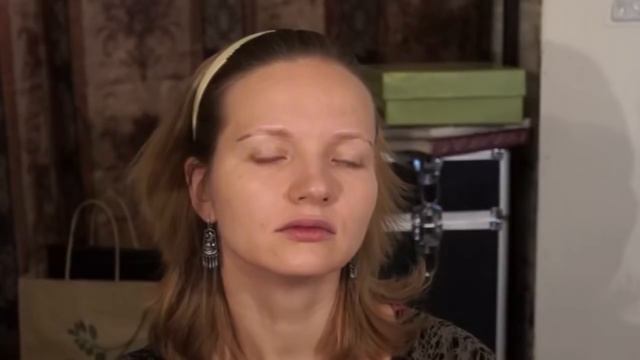 ОКРАШИВАНИЕ БРОВЕЙ ДОМА новая техника смотреть онлайн