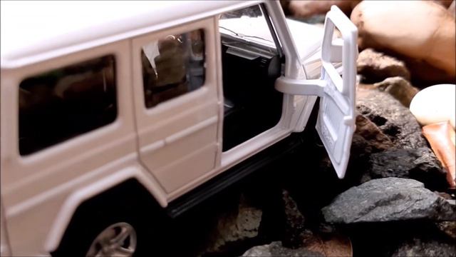 Apolo Diecast - Mercedes Benz G350d 1:42 смотреть онлайн