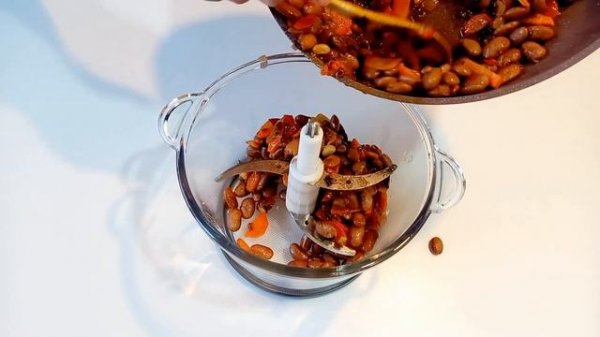 Паштет из фасоли / Bean paste