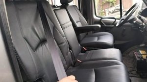 Кожаные сиденья-трансформеры 1+1,5 для кабины микроавтобуса