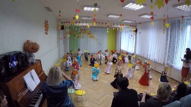 Осенний утренник, САД 310, группа 10 смотреть онлайн