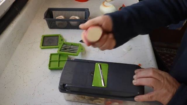 Vegetable Chopper/Mandoline Slicer Review