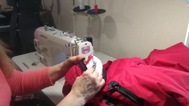 Вставить молнию в куртку смотреть онлайн