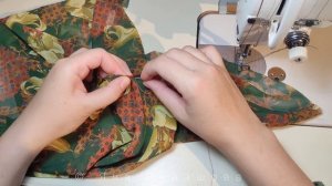 Как обработать разрез на горловине или рукавах бейкой из основной ткани. МК по шитью.