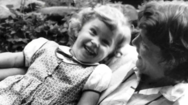 Barbara Bush reads George H.W. Bush's letter remembering daughter Robin смотреть онлайн
