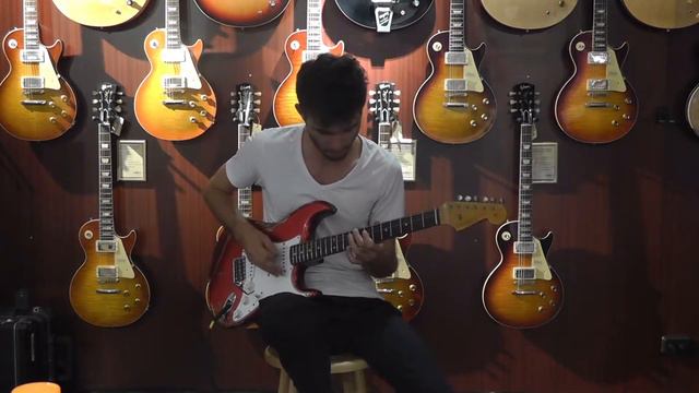 Fender Custom Shop Stratocaster 1963 HEAVY RELIC CAR @ Guitar-Place смотреть онлайн
