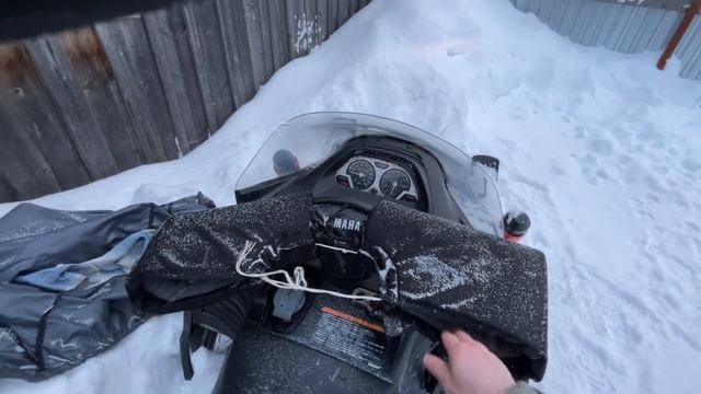Yamaha v-max 600 , заводим спустя 3 недели. Как работает.Покатушки.Снегоход Ямаха 600