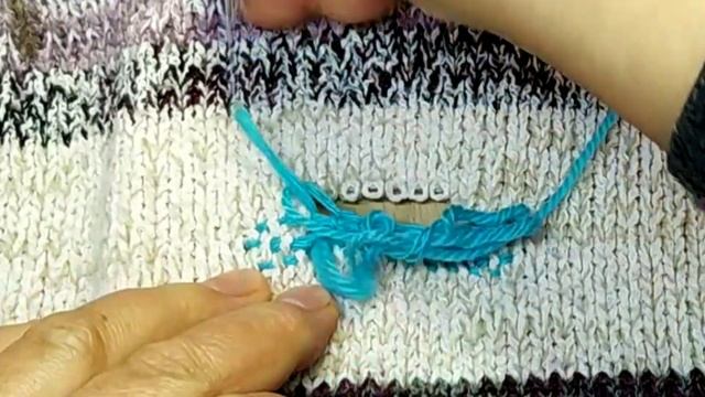 КАК ЗАШИТЬ ДЫРКУ В СВИТЕРЕ. АККУРАТНО. HOLE IN THE,SWEATER.HOW TO SEW UP BEAUTIFULLY, CAREFULLY смотреть онлайн
