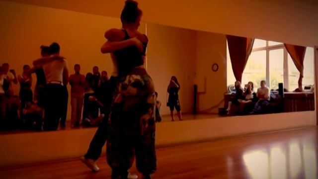 Kizomba Master-class 14_IMG_6620.mov смотреть онлайн