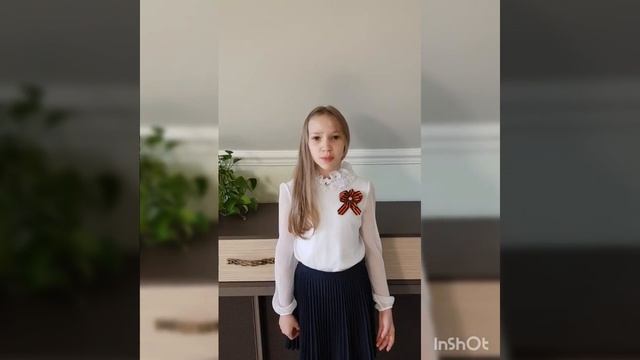 Читаем стихотворение Р. Гамзатова "Журавли" к празднику Белых Журавлей 22 октября смотреть онлайн