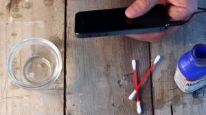 Лучший метод закрасить царапины на черном айфоне.