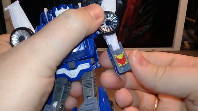 Unpackaging + review! Tracks, WFC Kingdom, Deluxe class by Hasbro смотреть онлайн