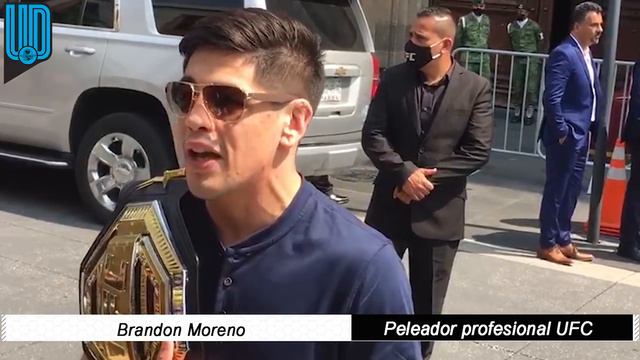 Brandon Moreno se reunió con Andrés Manuel López Obrador смотреть онлайн