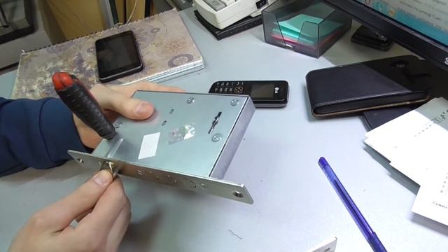 Как перевернуть защёлку в Эльбор Кремень смотреть онлайн