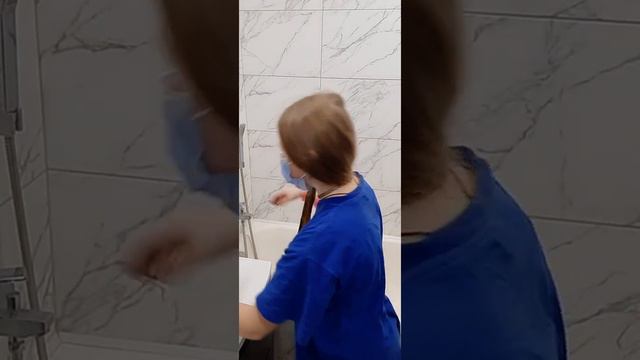 крашу волосы!отклчили воду... смотреть онлайн