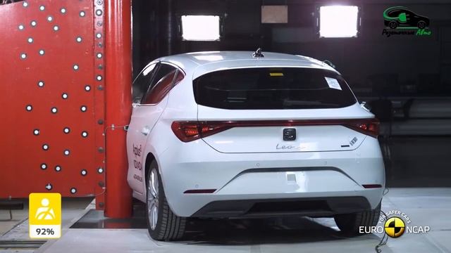 Испанский автомобиль SEAT Leon последней версии разбили на краш-тесте смотреть онлайн