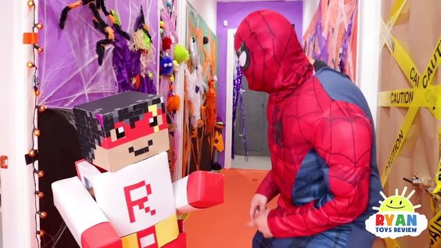 Costumes turns Ryan into Transformers Pretend Play fun!!! смотреть онлайн