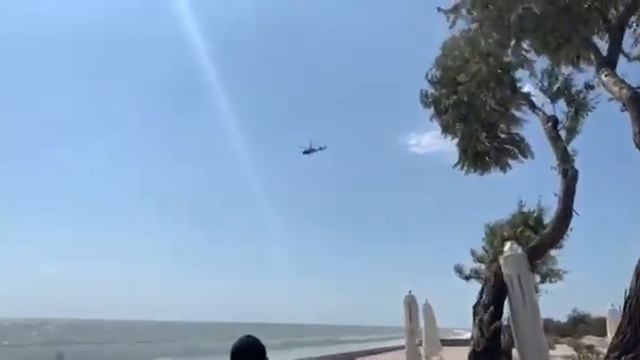Туристы прилетели в Кирилловку на вертолете смотреть онлайн