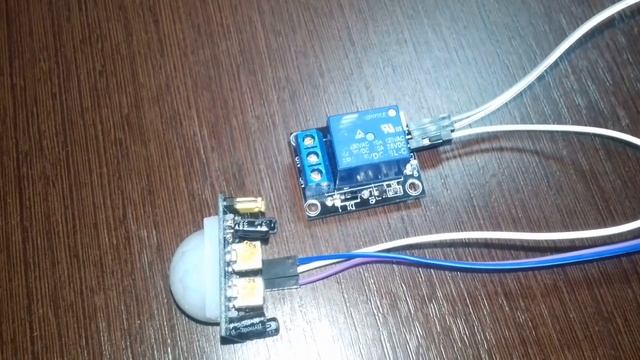 датчик движения за 1.5$ смотреть онлайн